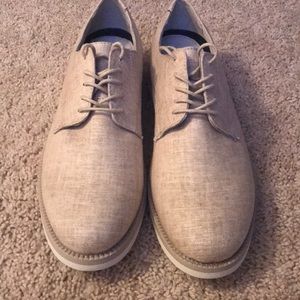 Express Business casual Oxford shoes.